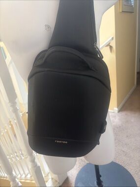 ReeYee Black Sling Belt Bag for Men